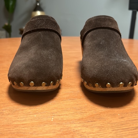 Lisa B Clogs - Picture 6 of 6